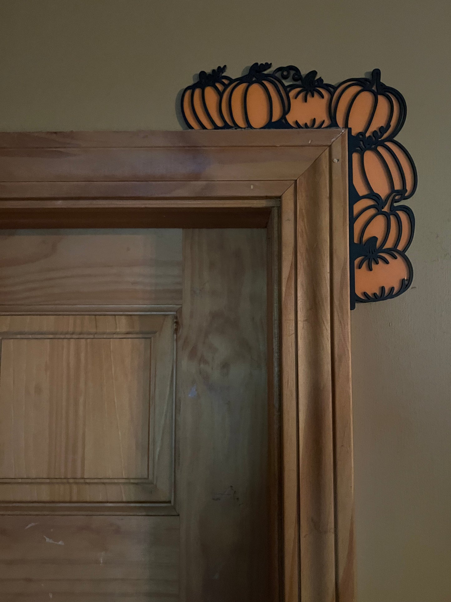 "Pumpkin" Decorative Door Corner